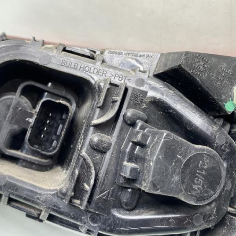 Feu arriere principal gauche (feux) RENAULT CLIO 4 Photo n°3