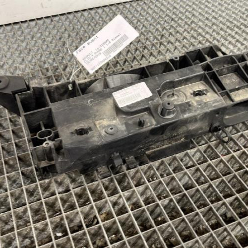 Face avant RENAULT CLIO 4 Photo n°2