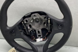 Volant RENAULT CLIO 4 Photo n°1