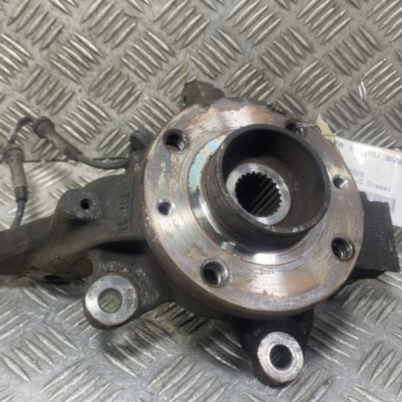 Pivot de moyeu avant gauche RENAULT CLIO 4 Photo n°1