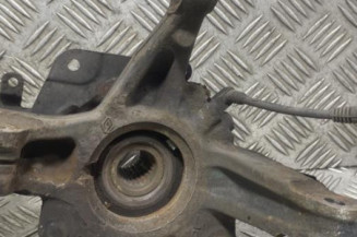 Pivot de moyeu avant gauche RENAULT CLIO 4