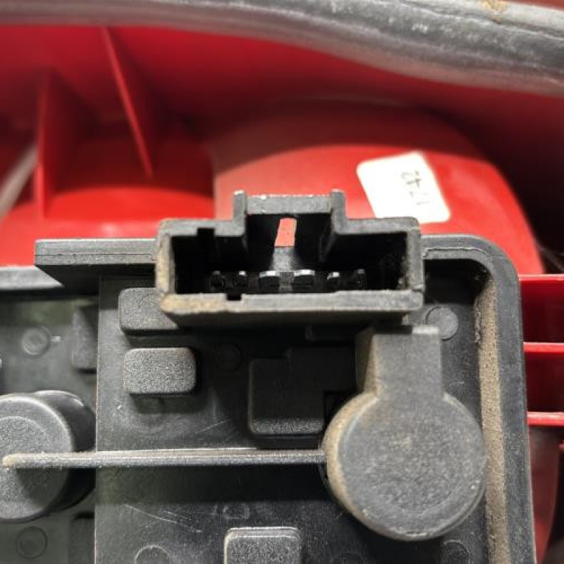 Feu arriere principal droit (feux) CITROEN XSARA PICASSO Photo n°3