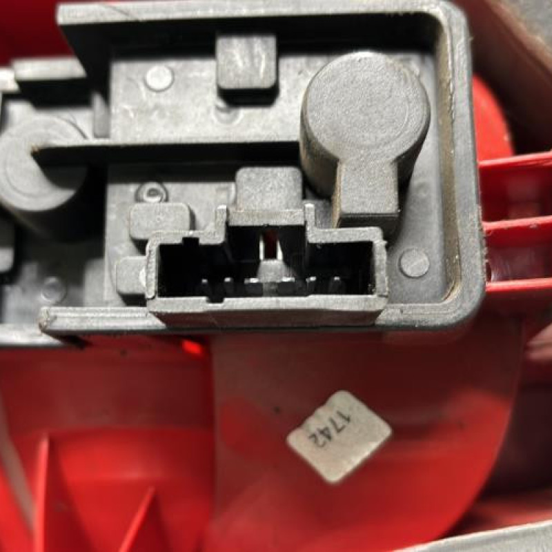 Feu arriere principal gauche (feux) CITROEN XSARA PICASSO Photo n°3