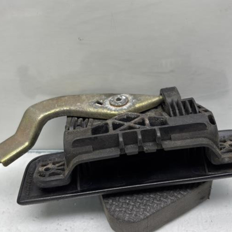 Poignee porte avant gauche PEUGEOT 106 Photo n°3