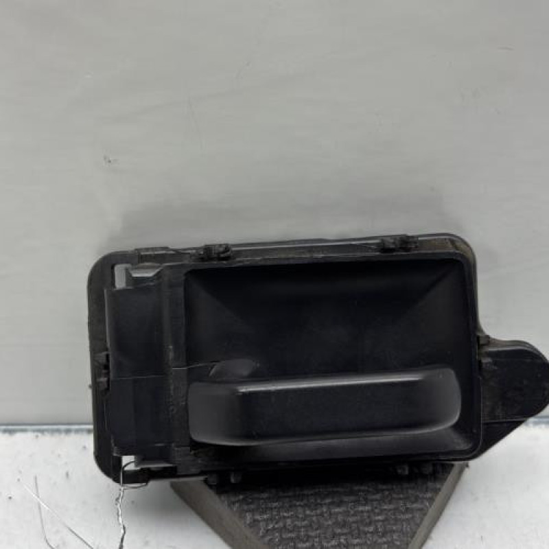 Poignee interieur avant gauche PEUGEOT 106 Photo n°1