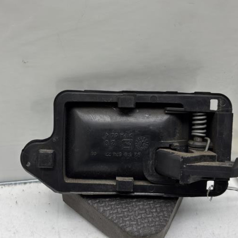 Poignee interieur avant gauche PEUGEOT 106 Photo n°2