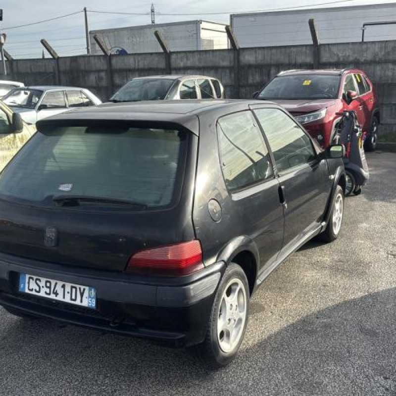 Feu arriere principal gauche (feux) PEUGEOT 106 Photo n°6