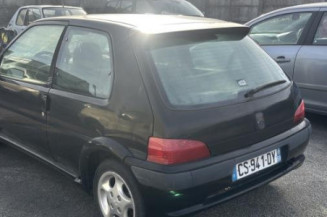 Feu arriere principal gauche (feux) PEUGEOT 106