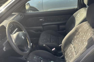 Poignee porte avant gauche PEUGEOT 106