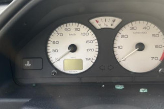 Poignee interieur avant gauche PEUGEOT 106