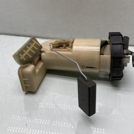 Pompe à carburant PEUGEOT 106