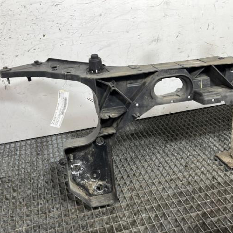 Armature avant, Masque avant RENAULT CLIO 3 Photo n°2