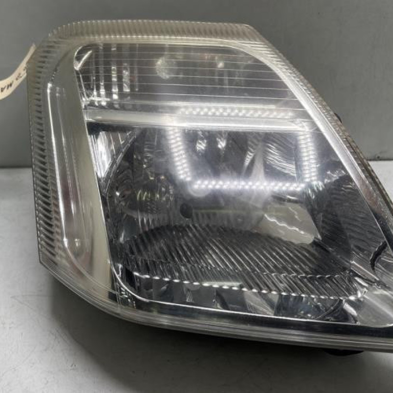 Optique avant principal droit (feux)(phare) CITROEN C2 Photo n°1