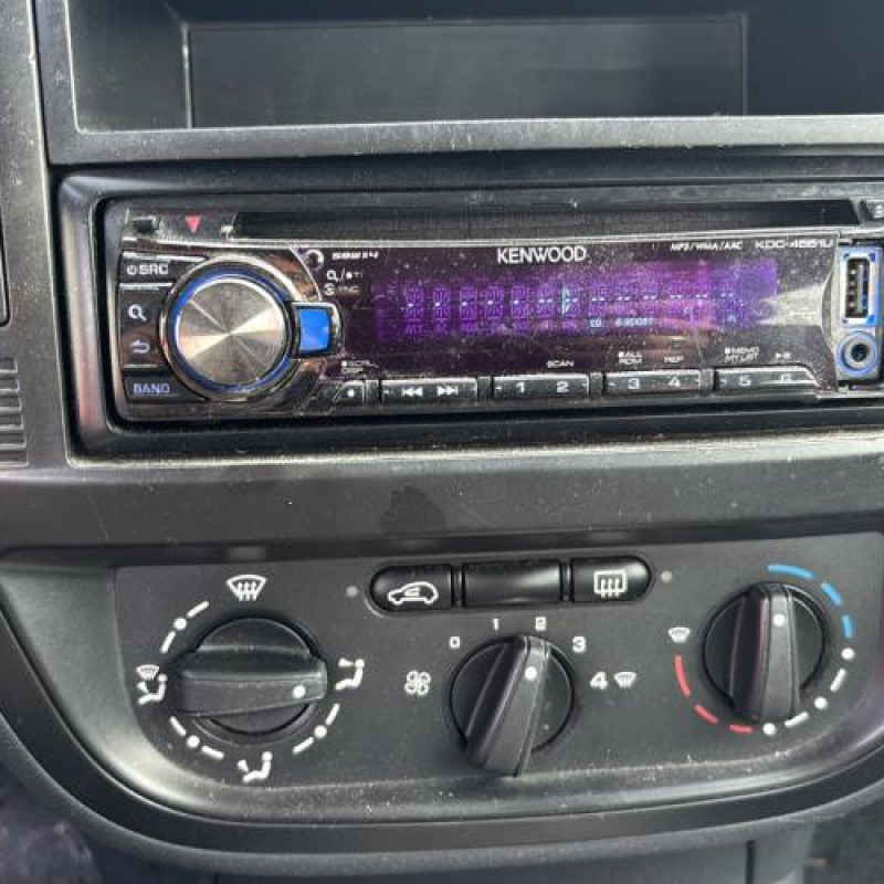 Poignee porte avant gauche CITROEN C2 Photo n°19