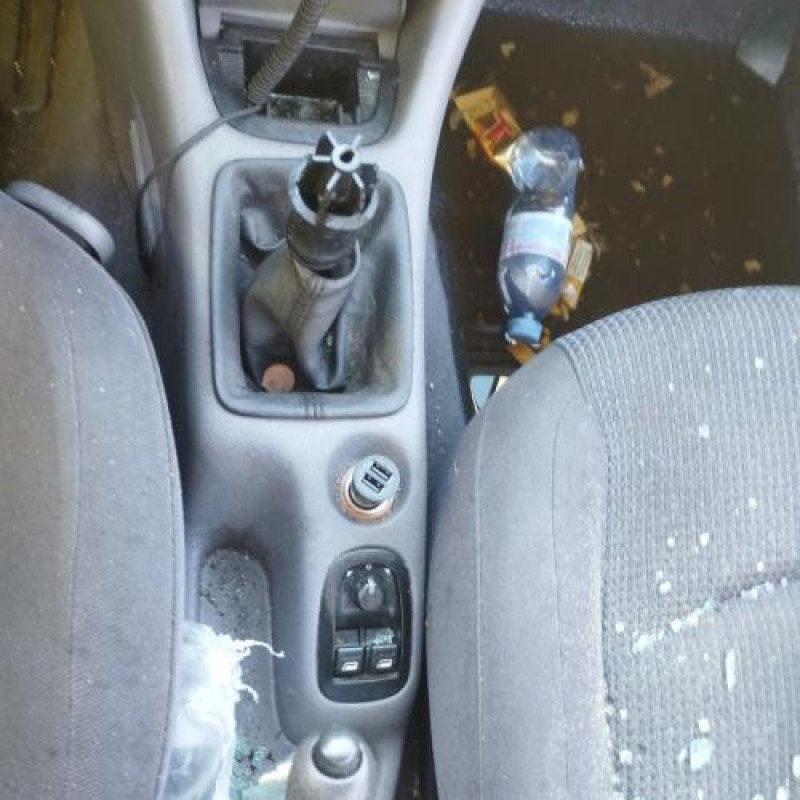 Retroviseur gauche PEUGEOT 206 Photo n°20