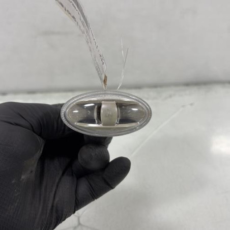 Repetiteur clignotant avant droit  (Feux) PEUGEOT 206+ Photo n°1