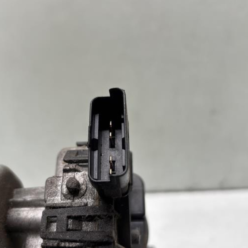 Moteur essuie glace avant PEUGEOT 207 Photo n°8