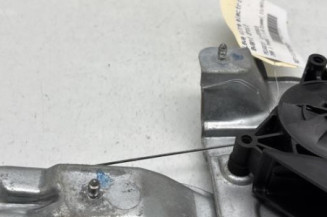 Leve vitre electrique avant droit PEUGEOT 208 1