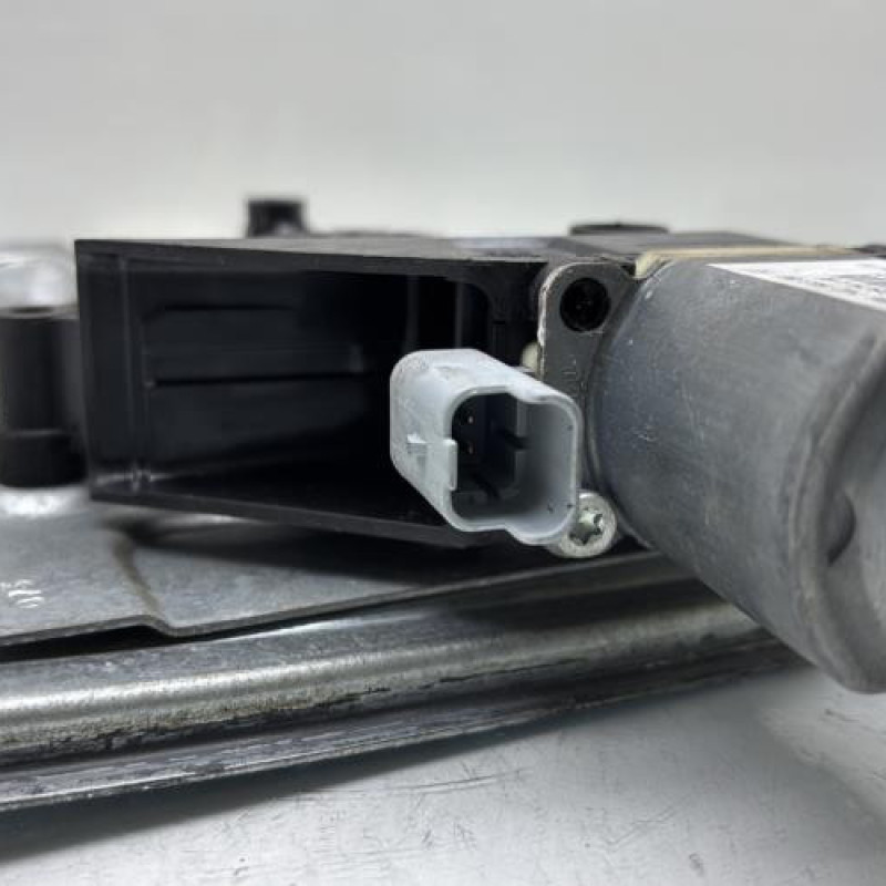 Leve vitre electrique avant droit PEUGEOT 208 1 Photo n°5