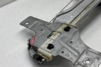 Leve vitre electrique avant droit PEUGEOT 208 1