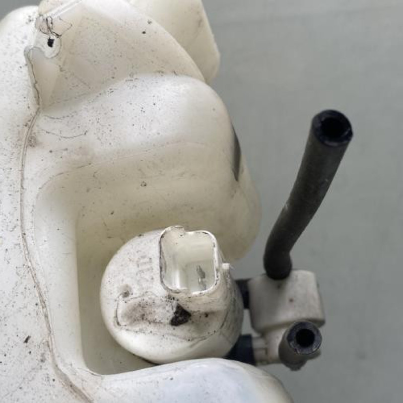 Vase de lave glace PEUGEOT 208 1 Photo n°4