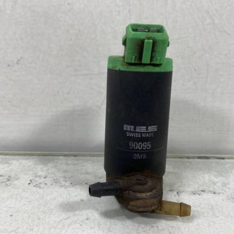 Pompe lave glace avant PEUGEOT 406 Photo n°1