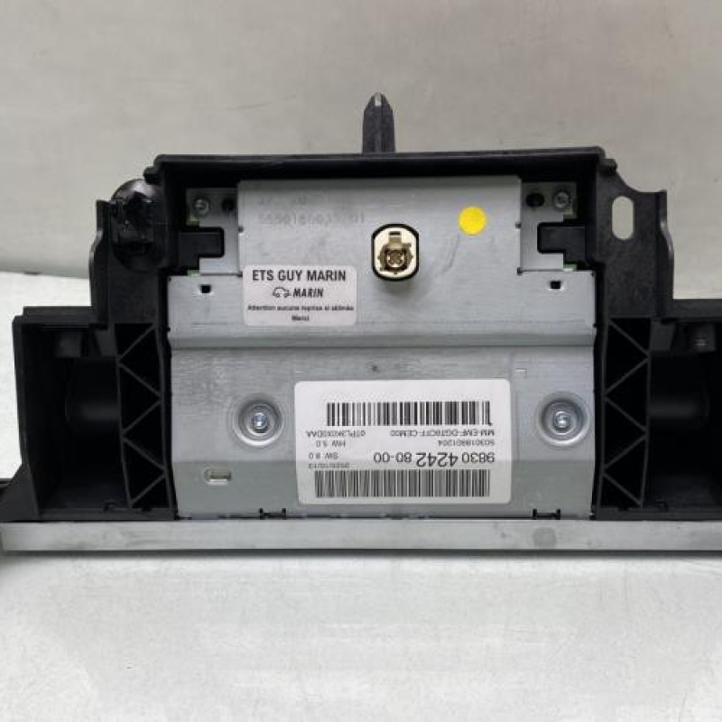 Ecran GPS PEUGEOT 5008 2 Photo n°3