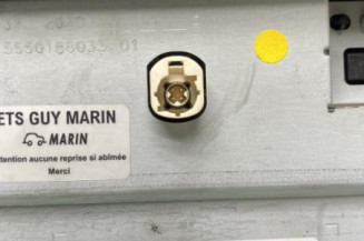 Ecran GPS PEUGEOT 5008 2