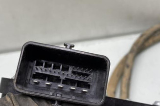 Bloc electrique de frein a main PEUGEOT 5008 2