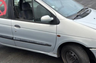 Feu arriere principal gauche (feux) RENAULT SCENIC 1