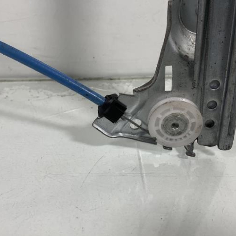 Leve vitre electrique avant gauche RENAULT VEL SATIS Photo n°2