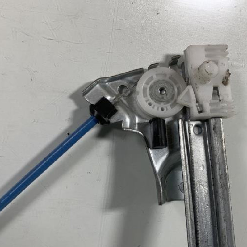 Leve vitre electrique avant gauche RENAULT VEL SATIS Photo n°3