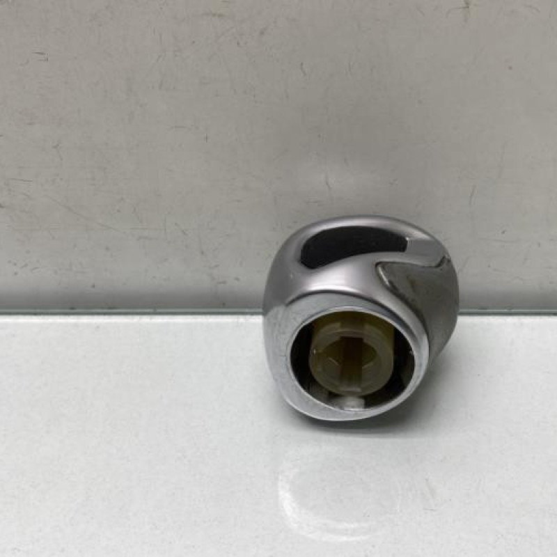 Pommeau de vitesses PEUGEOT 308 2 Photo n°2