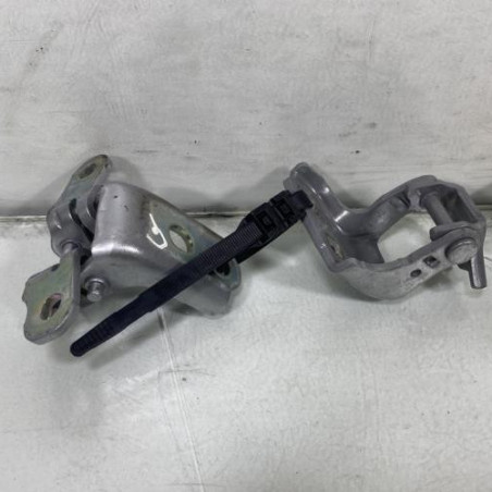 Charniere de porte avant gauche RENAULT CLIO 5