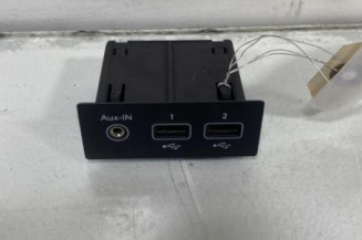 Prise port USB RENAULT CLIO 5 Photo n°1