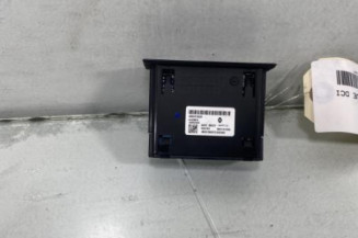 Prise port USB RENAULT CLIO 5