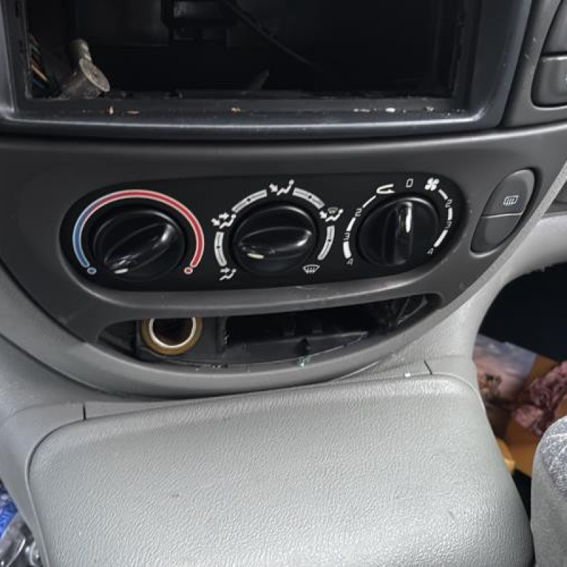 Feu arriere stop central RENAULT SCENIC 1 Photo n°19