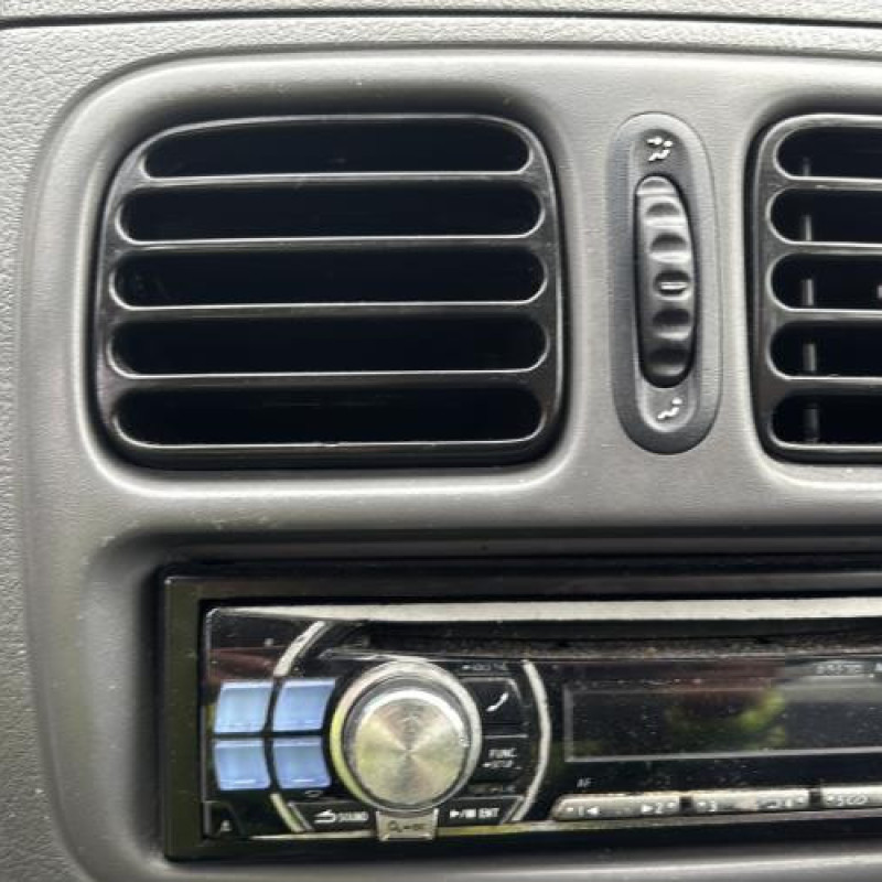 Neiman RENAULT CLIO 2 Photo n°19