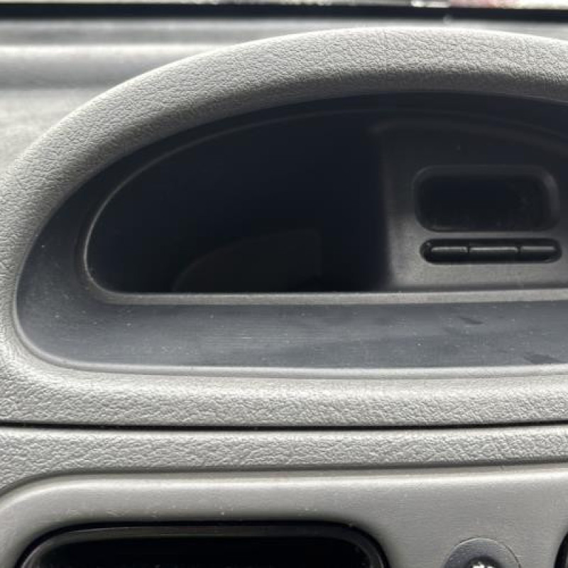 Neiman RENAULT CLIO 2 Photo n°20