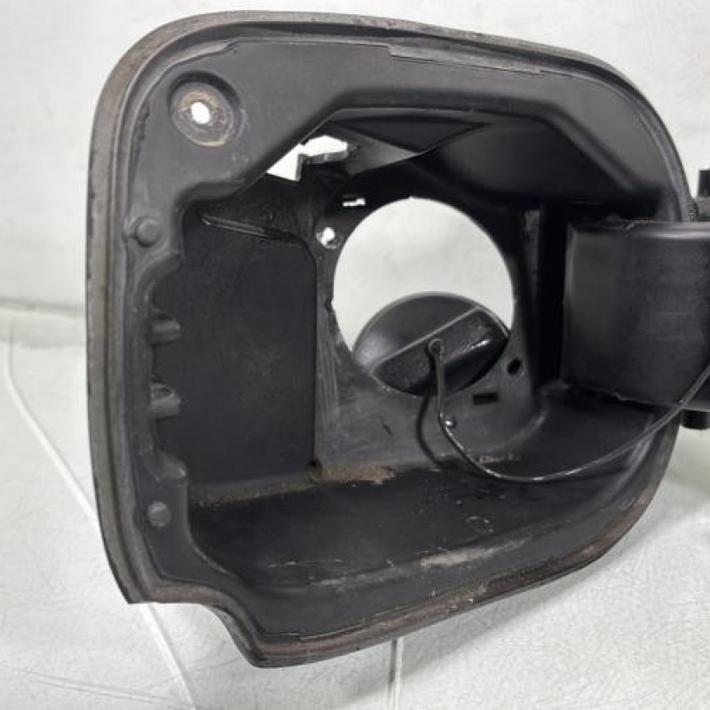 Trappe d'essence RENAULT CLIO 3 Photo n°6