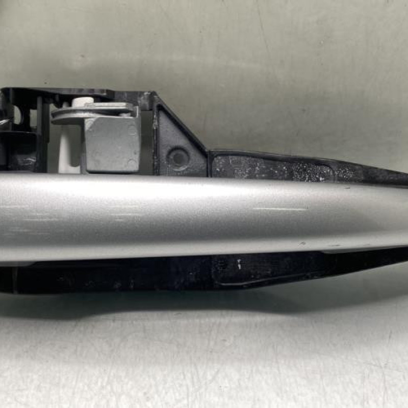 Poignee porte arriere droit PEUGEOT 207 Photo n°1