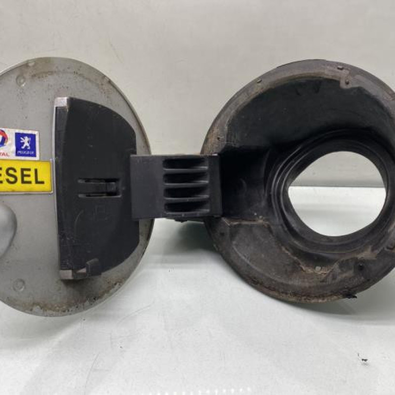 Trappe d'essence PEUGEOT 207 Photo n°3