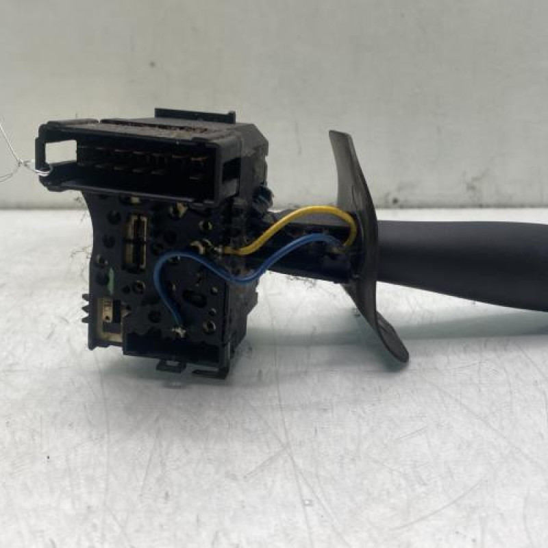 Commodo phare RENAULT CLIO 2 Photo n°3