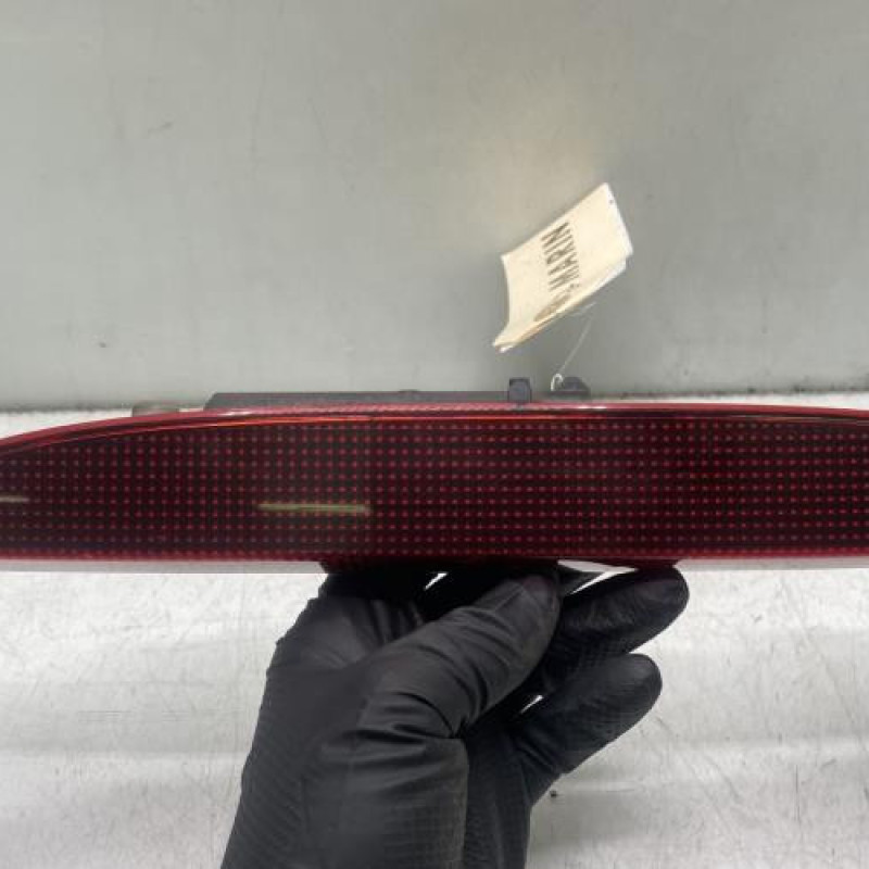 Feu arriere stop central RENAULT CLIO 2 Photo n°2