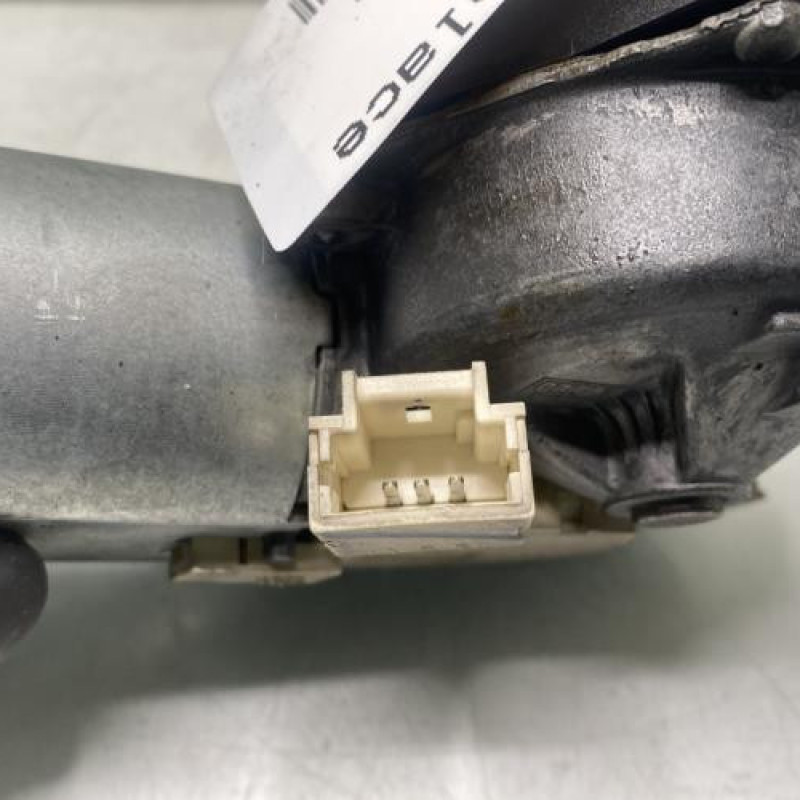 Moteur essuie glace arriere RENAULT CLIO 2 Photo n°4