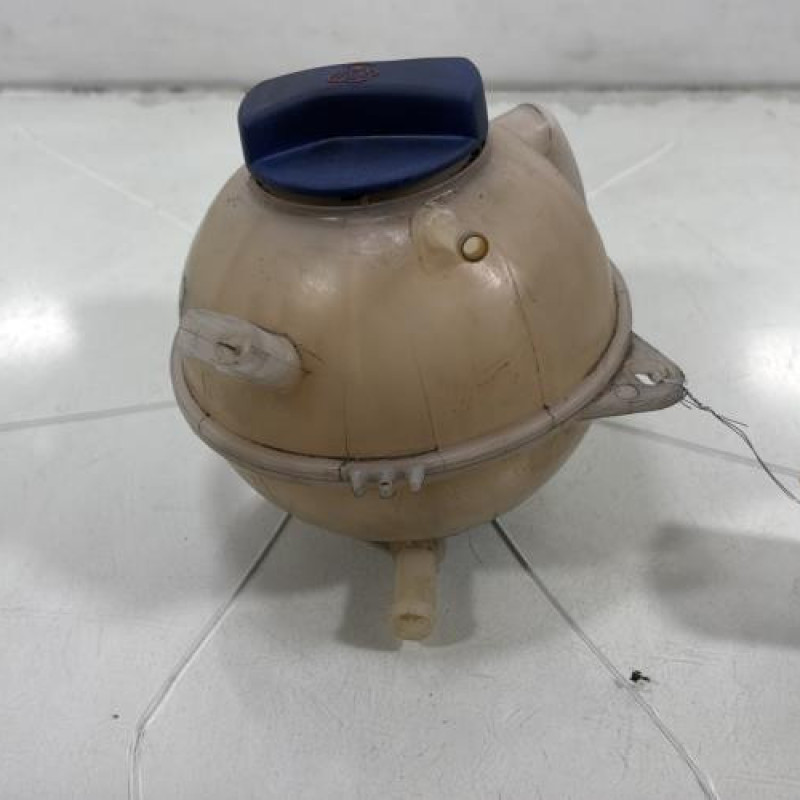 Vase d'expansion VOLKSWAGEN GOLF 4 Photo n°1