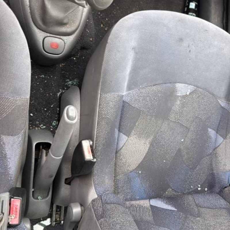 Moteur essuie glace arriere RENAULT CLIO 2 Photo n°11