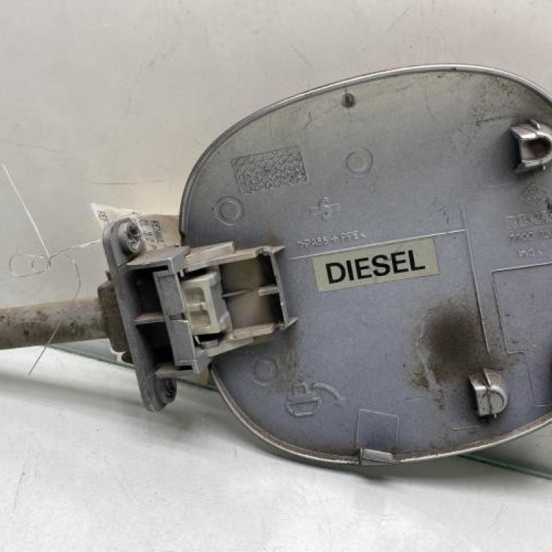 Trappe d'essence RENAULT CLIO 2 Photo n°3