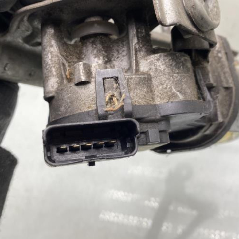 Moteur essuie glace avant RENAULT CLIO 2 Photo n°5