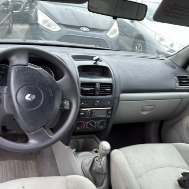 Moteur essuie glace avant RENAULT CLIO 2 Photo n°19